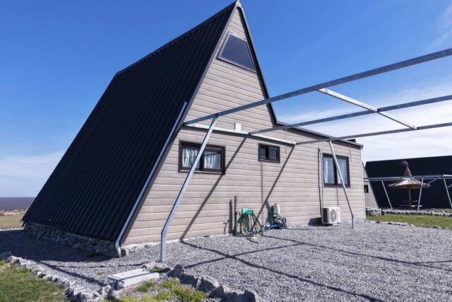 COMPLEJO TURÍSTICO EN VENTA FRENTE AL RÍO DE LA PLATA.